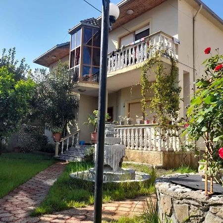 Gather Inn Guest House Shkoder Bagian luar foto