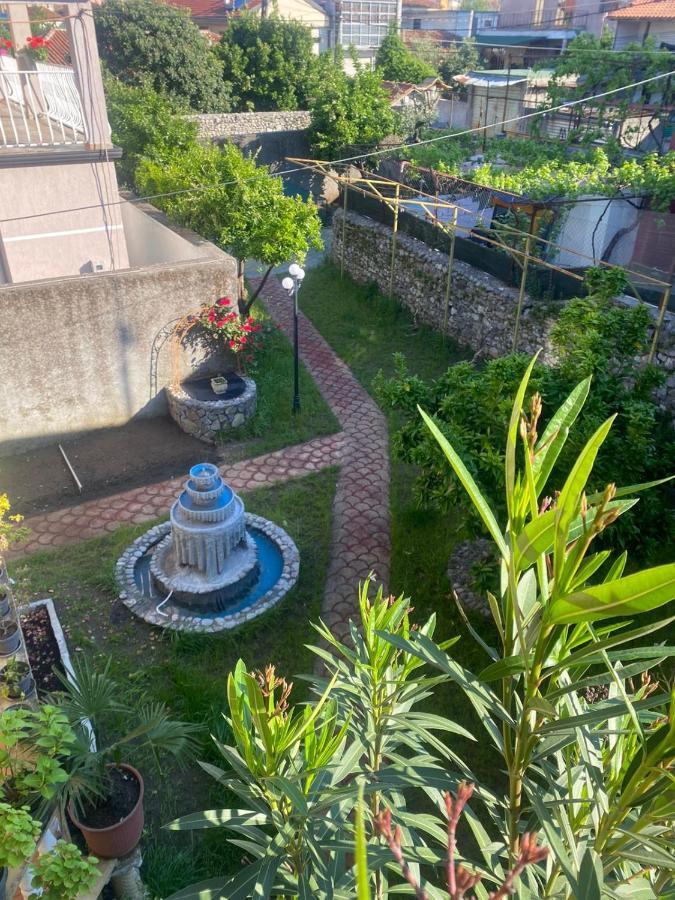 Gather Inn Guest House Shkoder Bagian luar foto