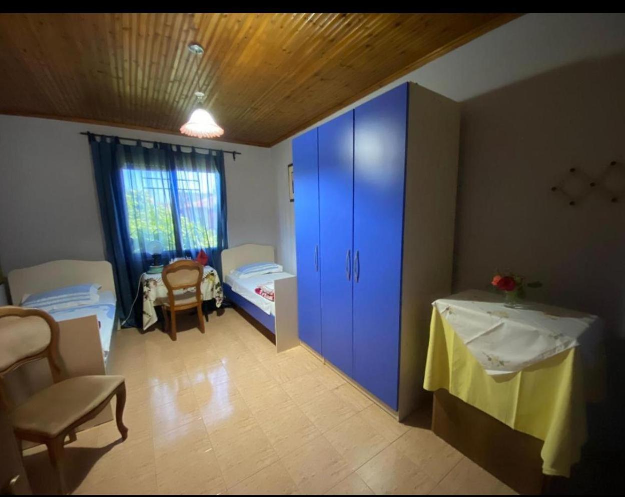 Gather Inn Guest House Shkoder Bagian luar foto