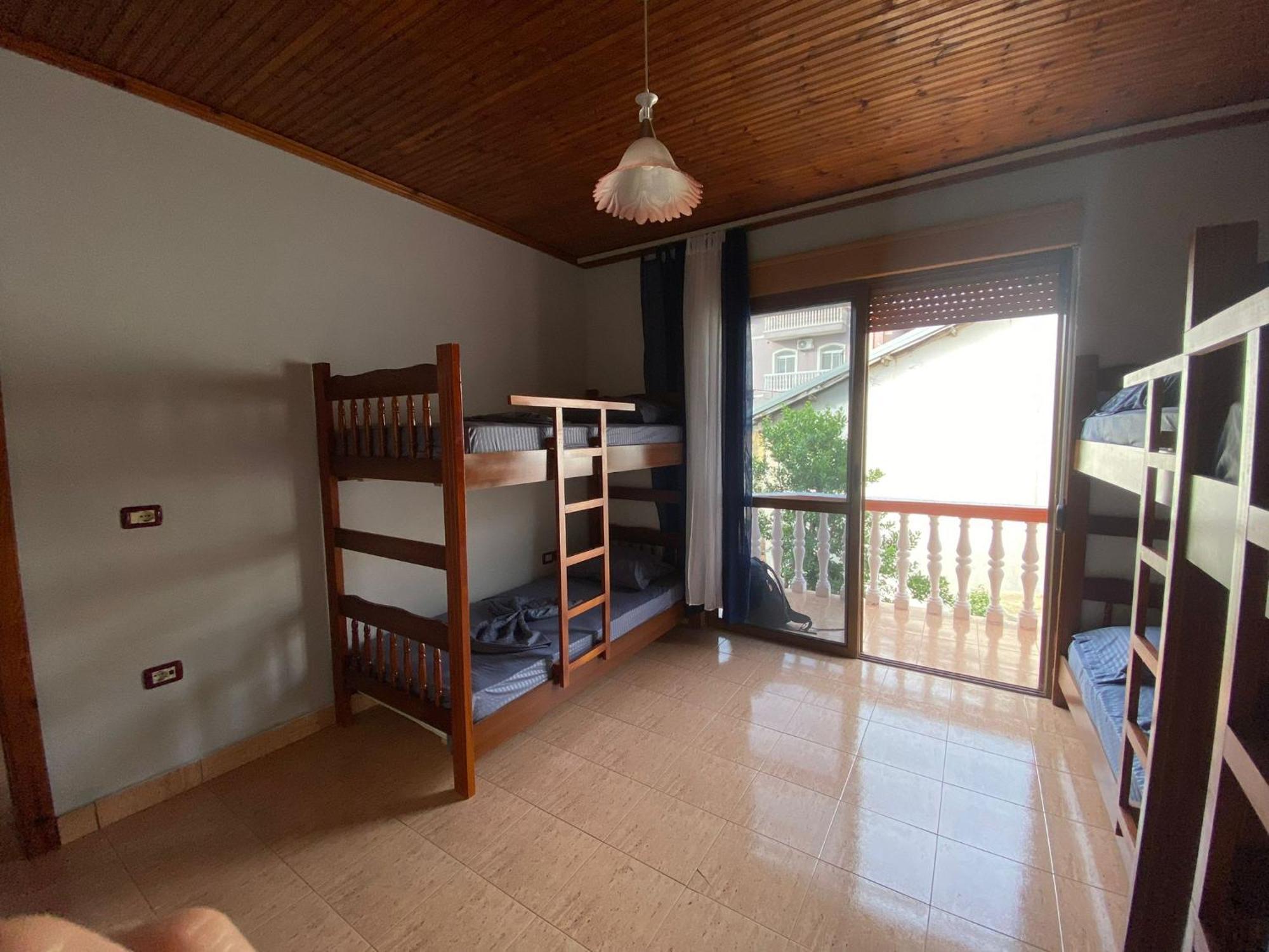 Gather Inn Guest House Shkoder Bagian luar foto